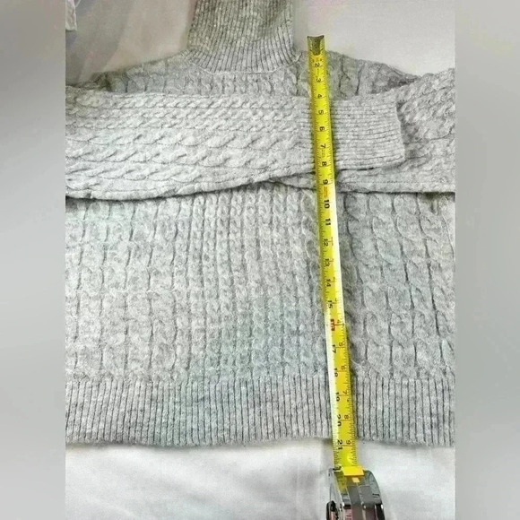 NWT - Francesca’s Miami Collection Becci Turtleneck Pullover (Size XL) - Picture 3 of 5